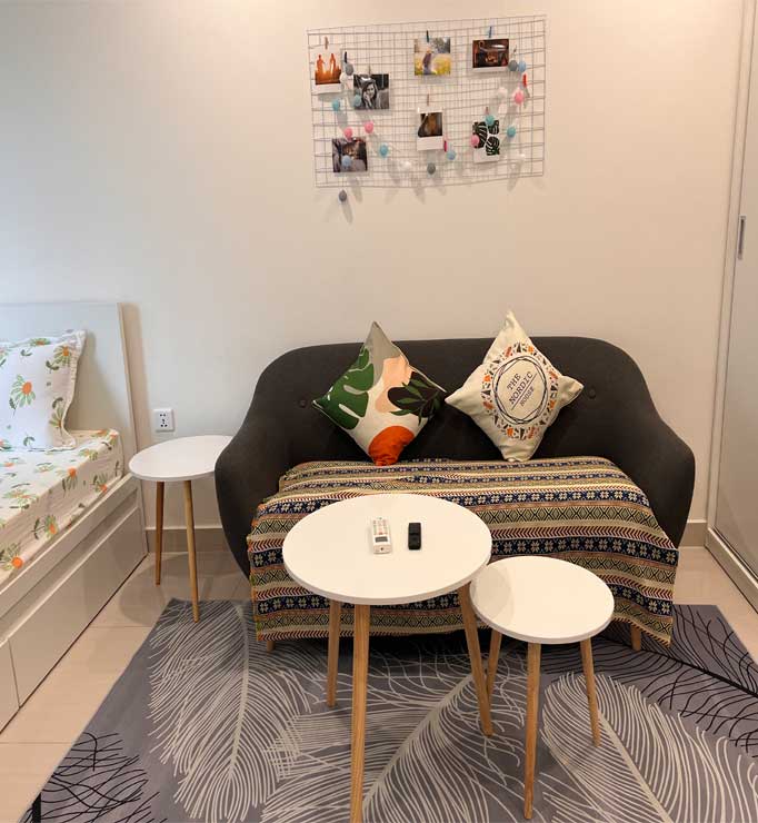 modern-living-room-with-sofa-tv-grand-park-homestay