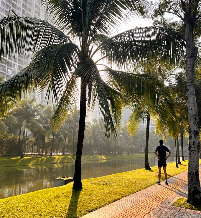 homestay-near-riverside-park-with-green-grass-and-coconut-trees-grand-park