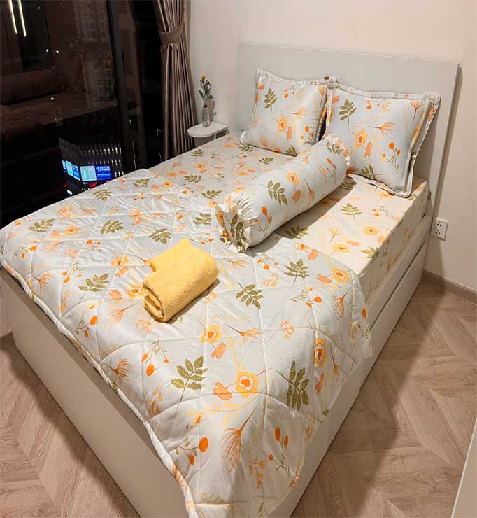 master bedroom bed tower c masterise grand park