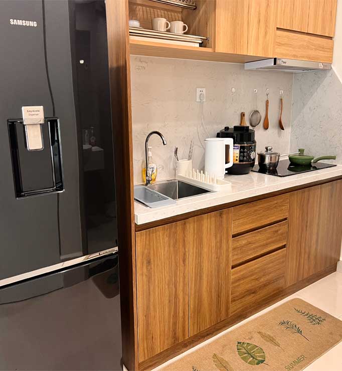 Bếp tiện nghi tại nhà S205, Vinhome Grand Park Homestay House, đầy đủ dụng cụ để tự nấu ăn