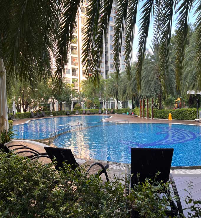 Hồ bơi tại Vinhome Grand Park Quận 9 Long Bình cho khách Airbnb